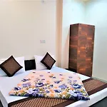 Comfort Inn Hotel,New Delhi Mayur Vihar Noida
