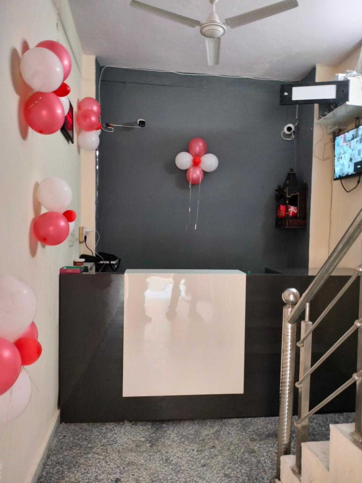 Hotel Comfort Hotel,new Delhi Mayur Vihar Noida 3*