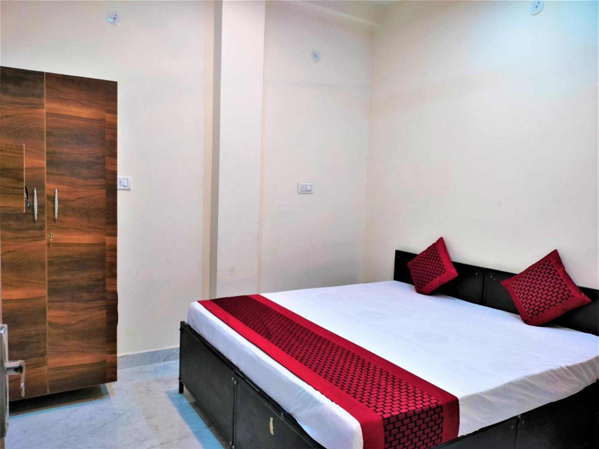 Hotel Comfort Hotel,new Delhi Mayur Vihar Noida 3*